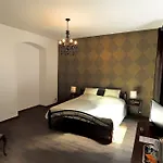 Old Hotell